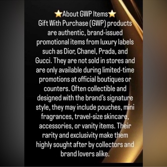 CC Beauté GWP Passport Holder CC in silver - Picture 7 of 7